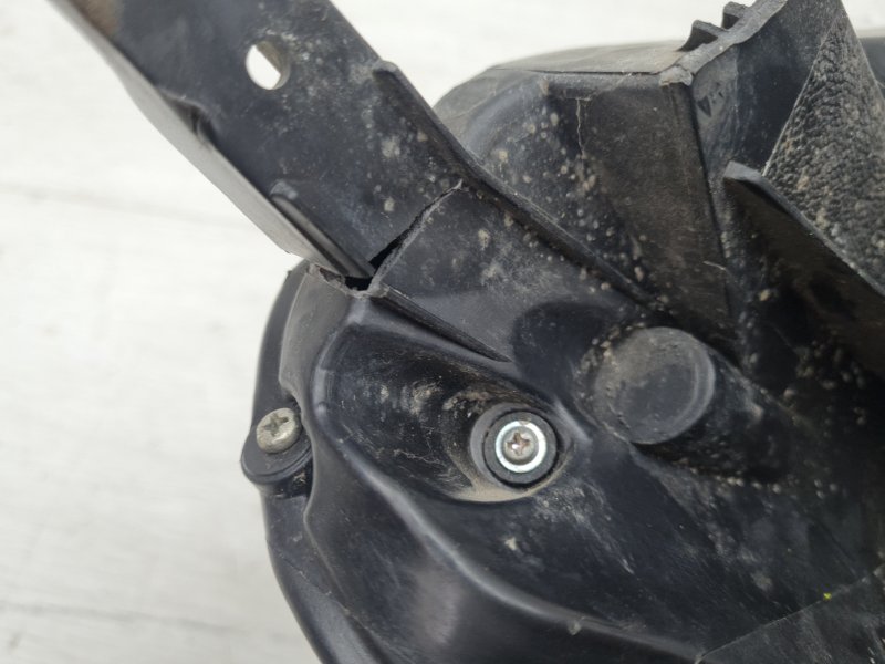 Фара левая Koleos 1 Фара левая Koleos 1