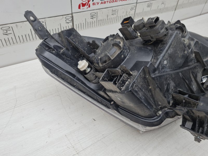 Фара левая Koleos 1 Фара левая Koleos 1