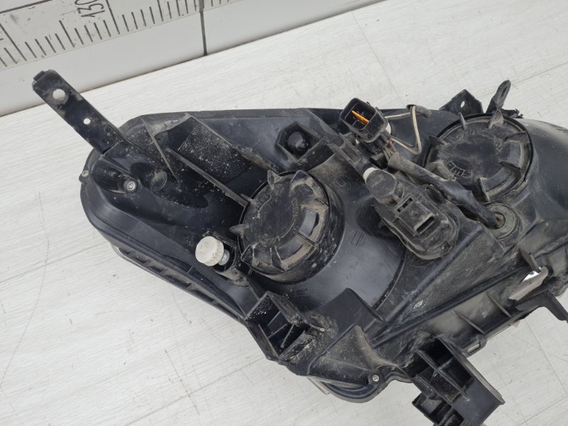 Фара левая Koleos 1 Фара левая Koleos 1