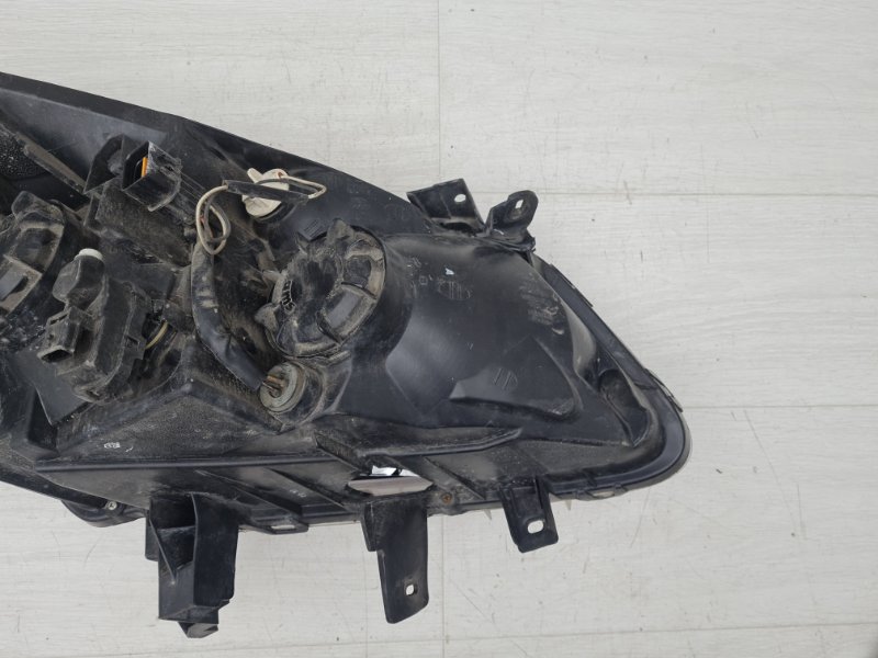 Фара левая Koleos 1 Фара левая Koleos 1