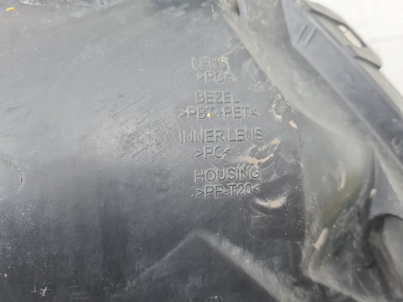 Фара левая Koleos 1 Фара левая Koleos 1