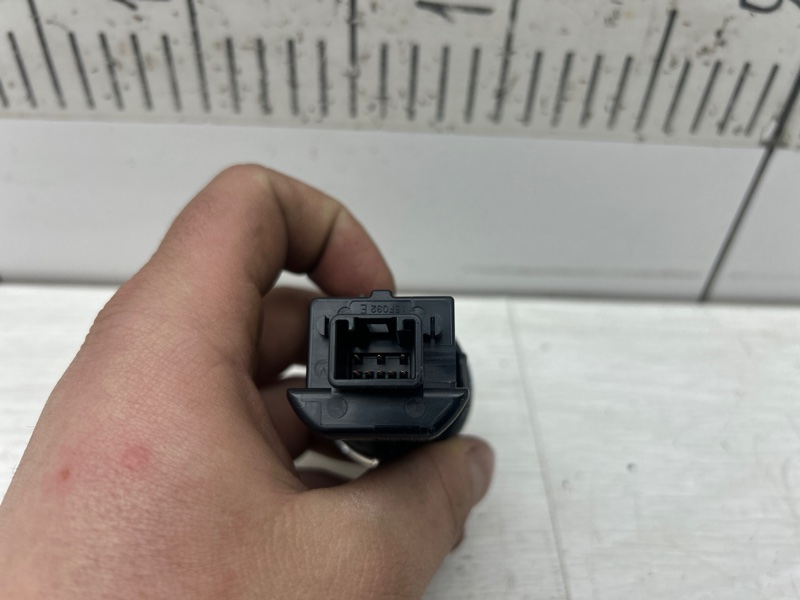 Кнопка старт-стоп RX 4 2017 AL20 2GR-FXS