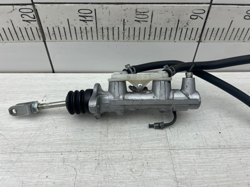 Главный тормозной цилиндр RX 4 2017 AL20 2GR-FXS