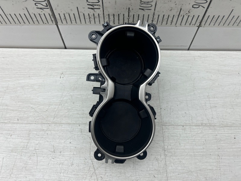 Подстаканник RX 4 2017 AL20 2GR-FXS