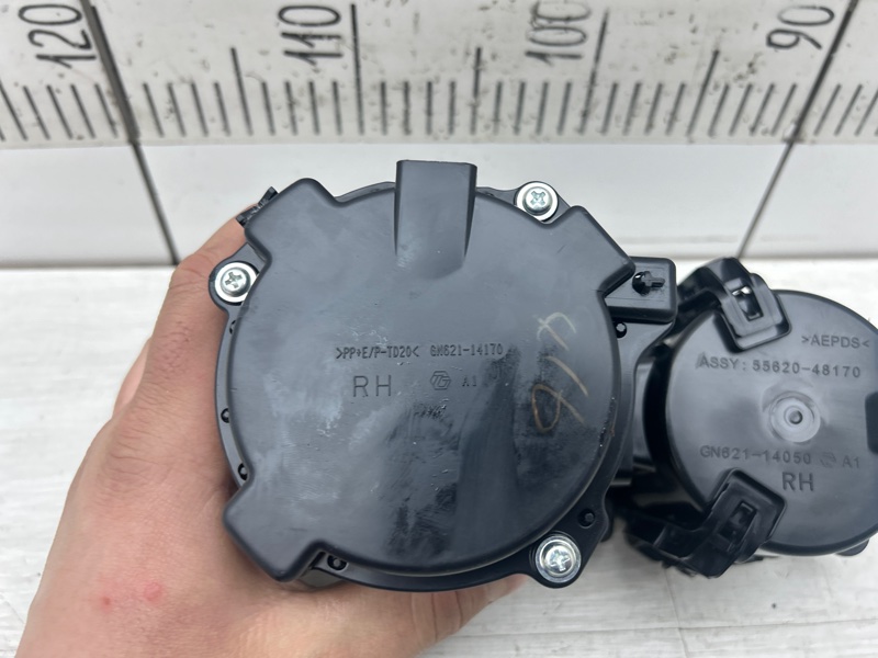 Подстаканник RX 4 2017 AL20 2GR-FXS