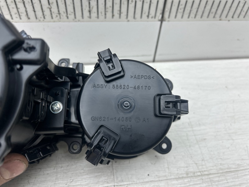 Подстаканник RX 4 2017 AL20 2GR-FXS