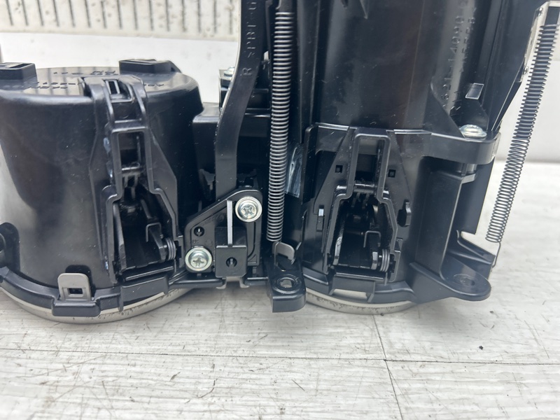 Подстаканник RX 4 2017 AL20 2GR-FXS