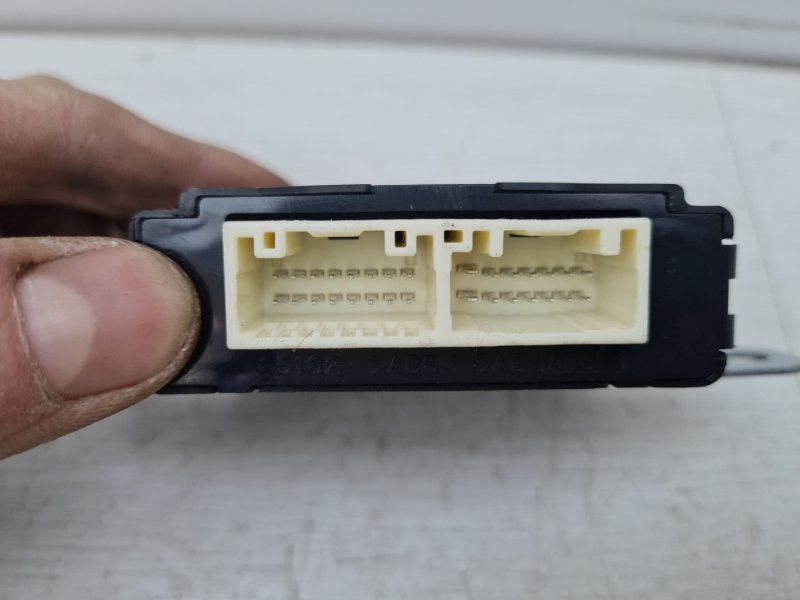 Блок комфорта двери передний правый Lexus RX 4 AL20 2GR-FXS