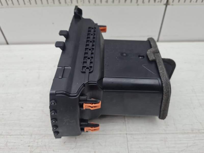 Дефлектор правый RX 4 2017 AL20 2GR-FXS