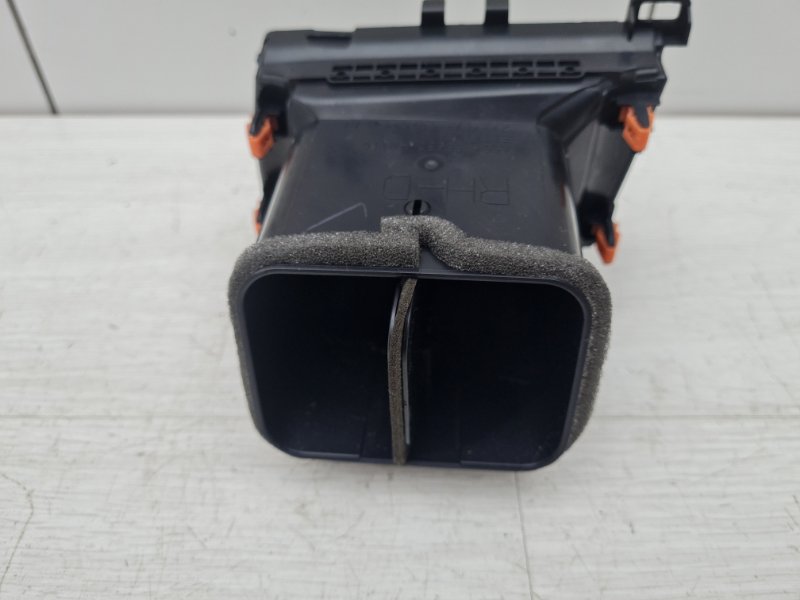 Дефлектор правый RX 4 2017 AL20 2GR-FXS