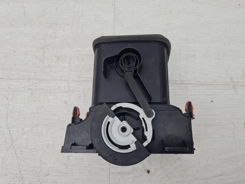 Дефлектор правый RX 4 2017 AL20 2GR-FXS