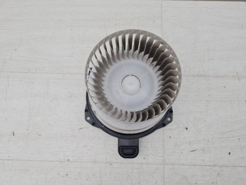 Моторчик печки RX 4 2017 AL20 2GR-FXS