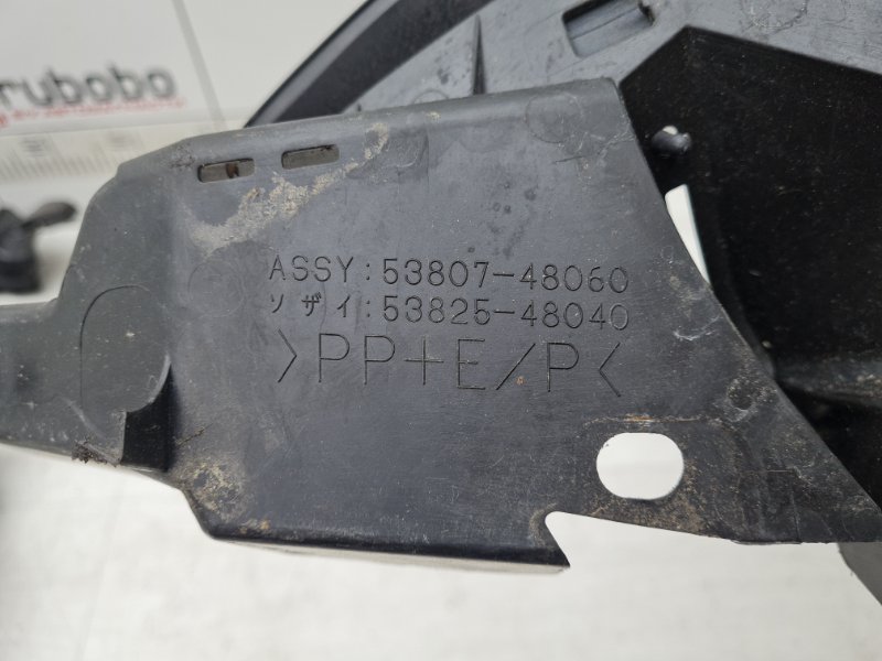 Пыльник крыла правый RX 4 2017 AL20 2GR-FXS Пыльник крыла правый RX 4 2017 AL20 2GR-FXS