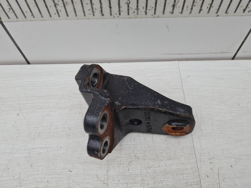 Кронштейн опоры двигателя передний RX 4 2017 AL20 2GR-FXS Кронштейн опоры двигателя передний RX 4 2017 AL20 2GR-FXS