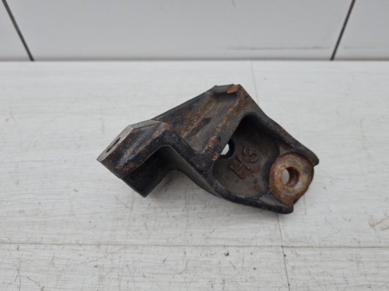 Кронштейн опоры двигателя передний RX 4 2017 AL20 2GR-FXS Кронштейн опоры двигателя передний RX 4 2017 AL20 2GR-FXS