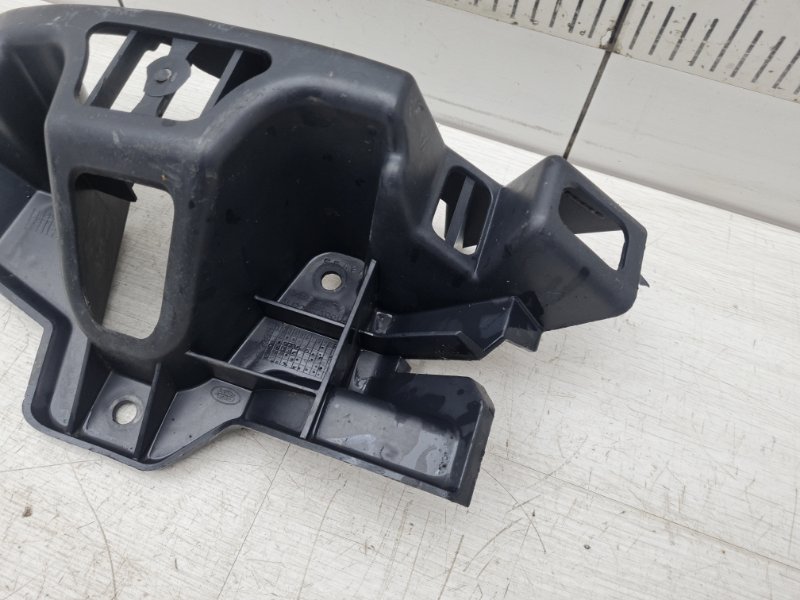 Кронштейн заднего бампера левый Land Rover Range Rover Sport L320 306DT
