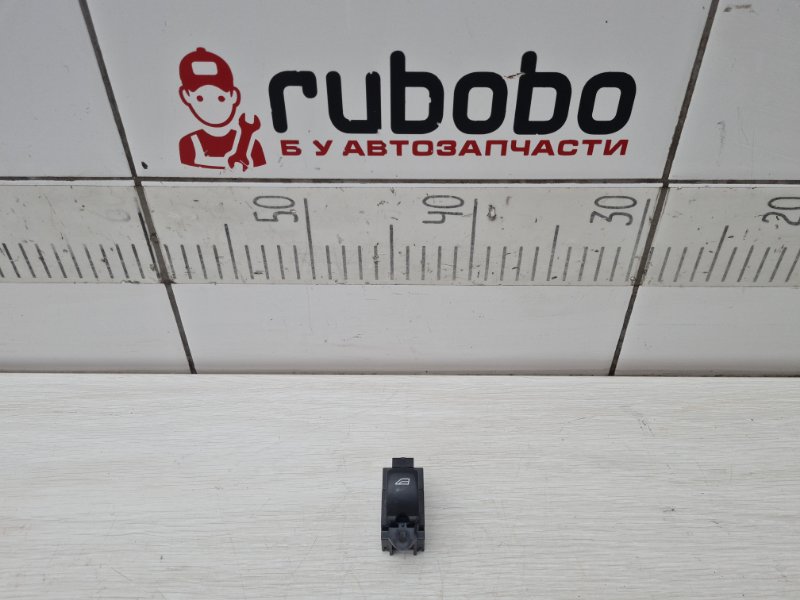 Кнопка стеклоподъемника Land Rover Range Rover Sport 2011 L320 508PS LR013904 контрактная