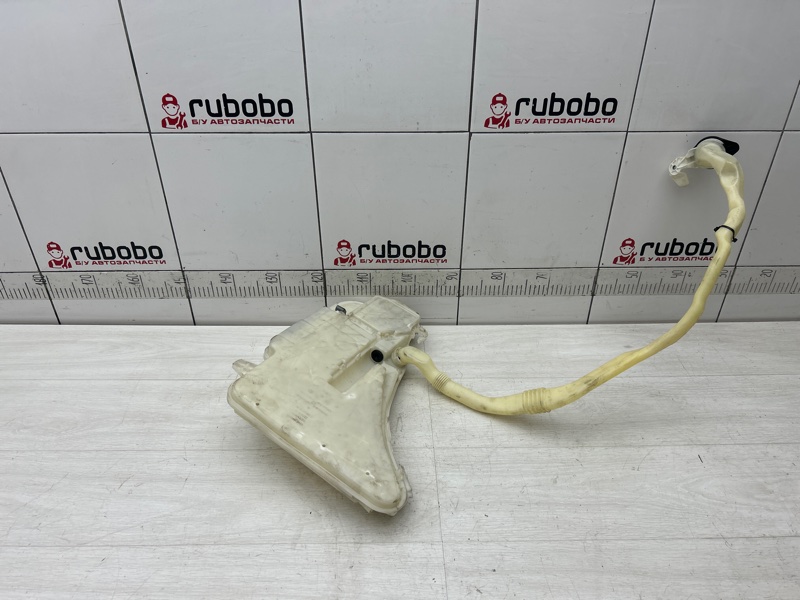 Бачок омывателя BMW 5 2012 F10 N63B44A 61667269667 контрактная