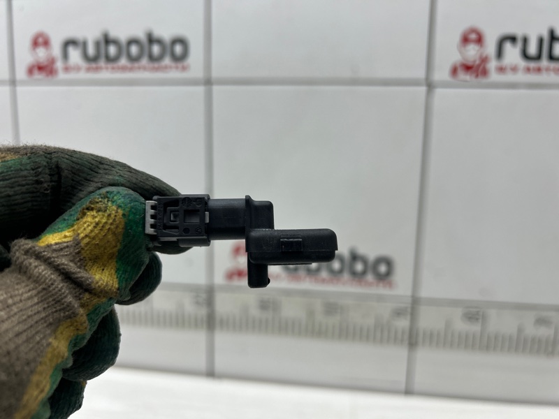 Датчик удара Jeep Cherokee KL EHK Датчик удара Jeep Cherokee KL EHK