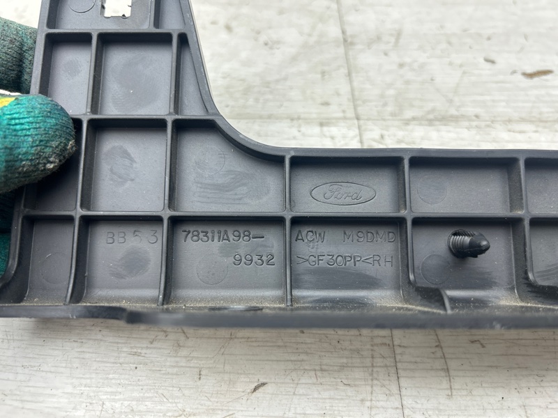 Кронштейн багажника правый Explorer 2012 U502 T35PDED