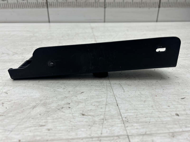 Кронштейн багажника правый Ford Explorer U502 T35PDED