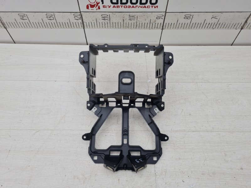 Кронштейн магнитолы Coupe 2013 R58 N18B16C