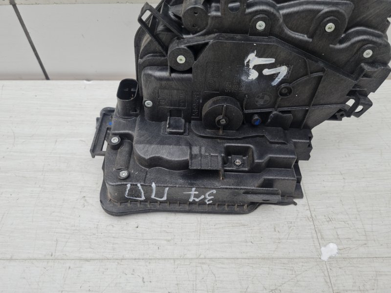 Замок двери передний правый BMW X1 F48 B46A20B Замок двери передний правый BMW X1 F48 B46A20B