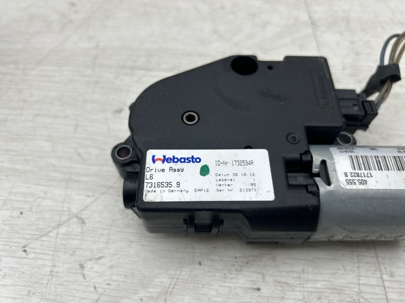 Моторчик люка 5 2012 F10 N63B44A