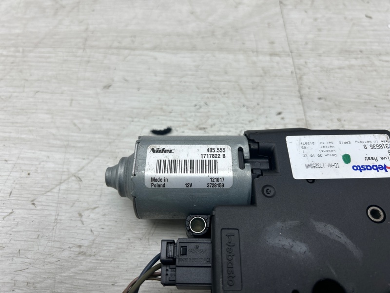 Моторчик люка 5 2012 F10 N63B44A