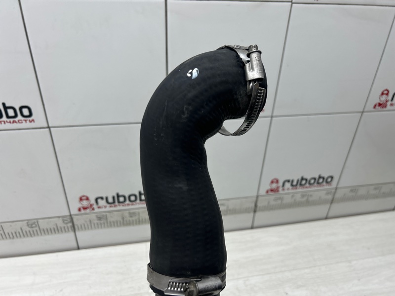 Патрубок интеркулера правый Coupe 2013 R58 N18B16C