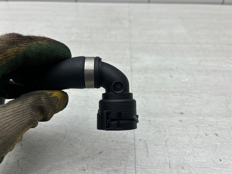 Трубка охлаждения X1 2016 F48 B46A20B Трубка охлаждения X1 2016 F48 B46A20B