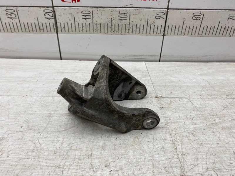 Кронштейн опоры двигателя задний Opel Insignia OPC G09 A28NET Кронштейн опоры двигателя задний Opel Insignia OPC G09 A28NET