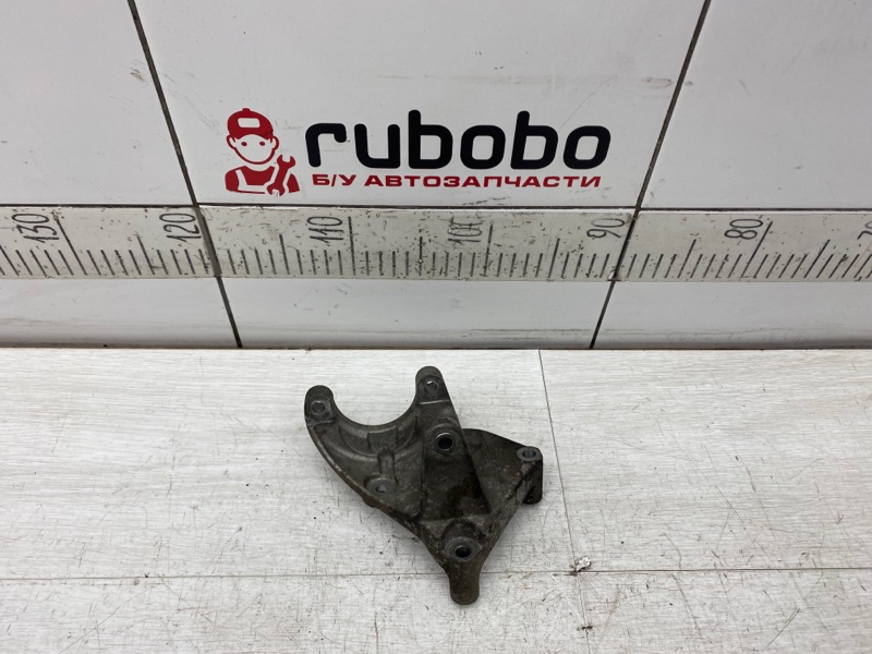 Кронштейн насоса ГУР Opel Insignia OPC 2010 G09 A28NET 55563614 контрактная
