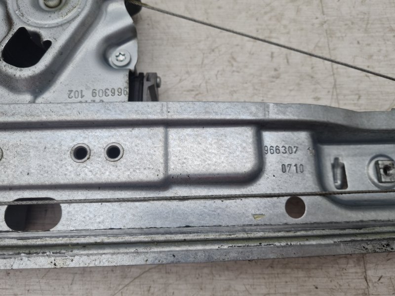 Стеклоподъемник задний правый Insignia OPC 2010 G09 A28NET Стеклоподъемник задний правый Insignia OPC 2010 G09 A28NET