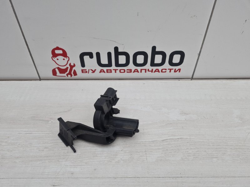 Запчасть датчик Opel Insignia OPC 2010 G09 A28NET 13502261 контрактная Датчик Opel Insignia OPC 2010 G09 A28NET 13502261 контрактная