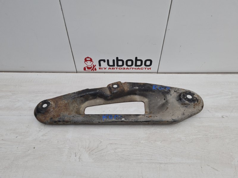 Кронштейн подрамника передний правый Opel Insignia OPC 2010 G09 A28NET 13303034 контрактная