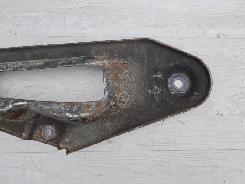 Кронштейн подрамника передний правый Insignia OPC 2010 G09 A28NET