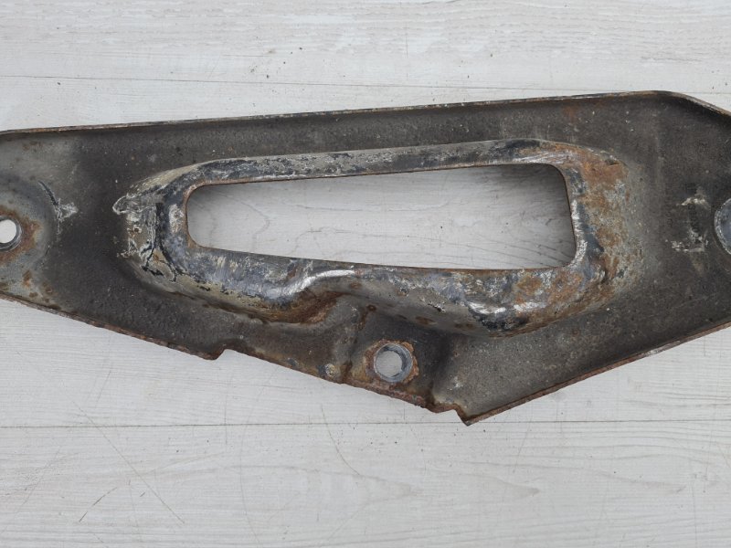 Кронштейн подрамника передний правый Insignia OPC 2010 G09 A28NET