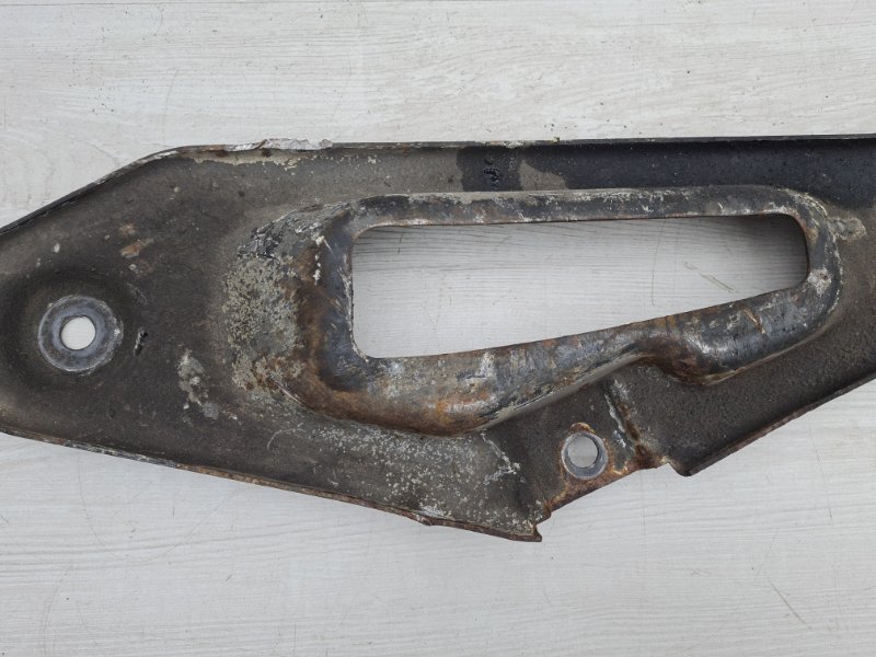 Кронштейн подрамника передний левый Insignia OPC 2010 G09 A28NET