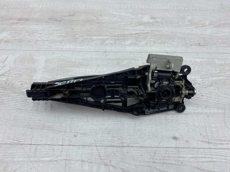 Ручка двери передняя правая Camaro SS 2013 GMX521 LS3 Ручка двери передняя правая Camaro SS 2013 GMX521 LS3