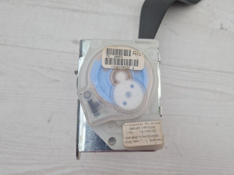 Ремень безопасности задний Challenger 2011 LC ERB