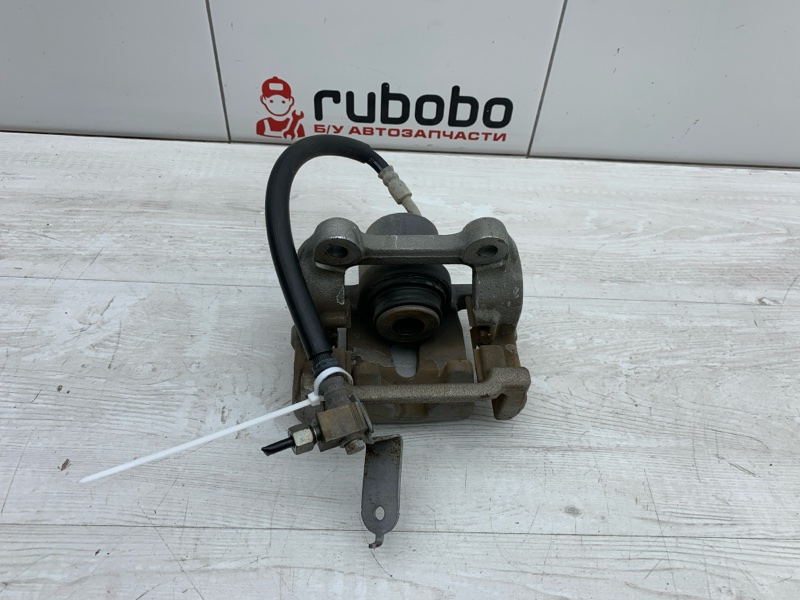 Суппорт задний левый Dodge Challenger 2011 LC ERB 5142563AB контрактная