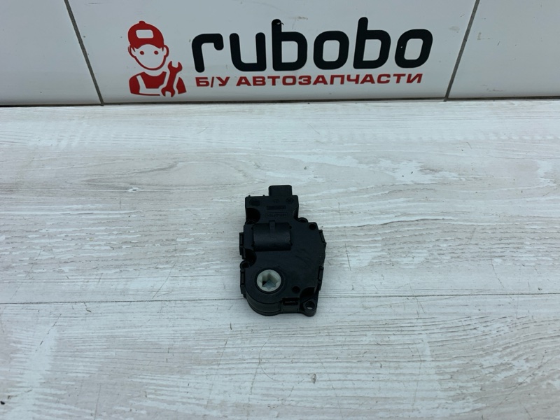 Запчасть актуатор печки Mercedes-Benz GL 2008 X164 273.963 A1669060008 контрактная Актуатор печки Mercedes-Benz GL 2008 X164 273.963 A1669060008 контрактная