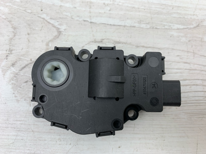 Актуатор печки GL 2008 X164 273.963