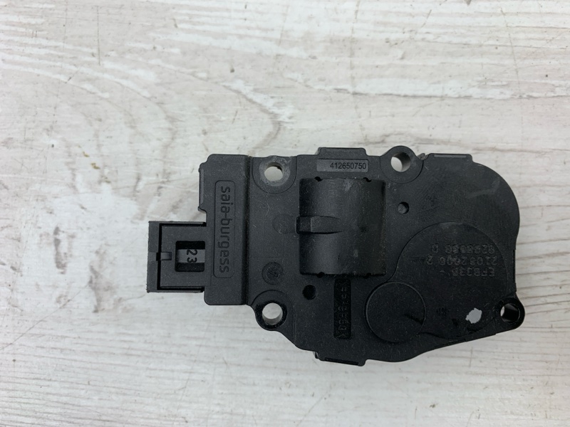 Актуатор печки Mercedes-Benz GL X164 273.963 Актуатор печки Mercedes-Benz GL X164 273.963