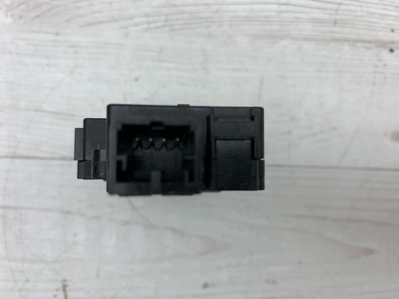 Актуатор печки GL 2008 X164 273.963 Актуатор печки GL 2008 X164 273.963