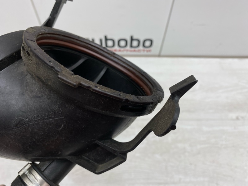 Патрубок воздушный GL 2008 X164 273.963