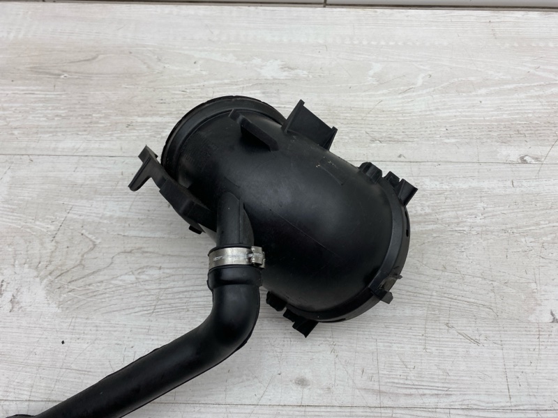 Патрубок воздушный GL 2008 X164 273.963