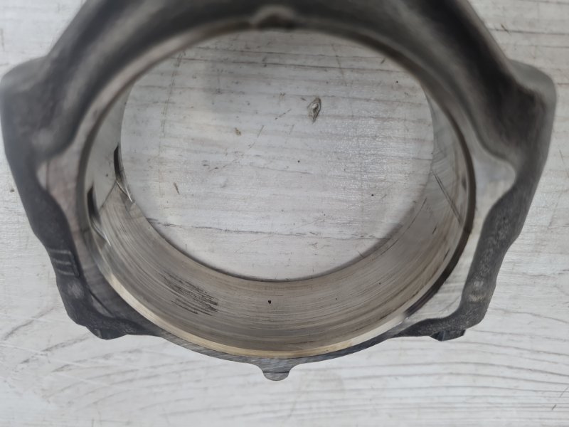 Поршень с шатуном Dodge Challenger LC ERB