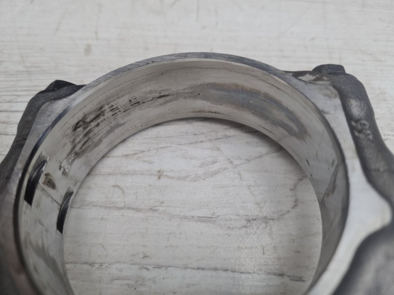 Поршень с шатуном Dodge Challenger LC ERB